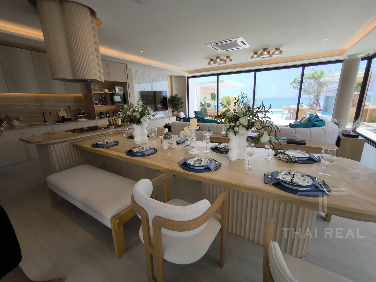 Villa with Private Beach – photo 22