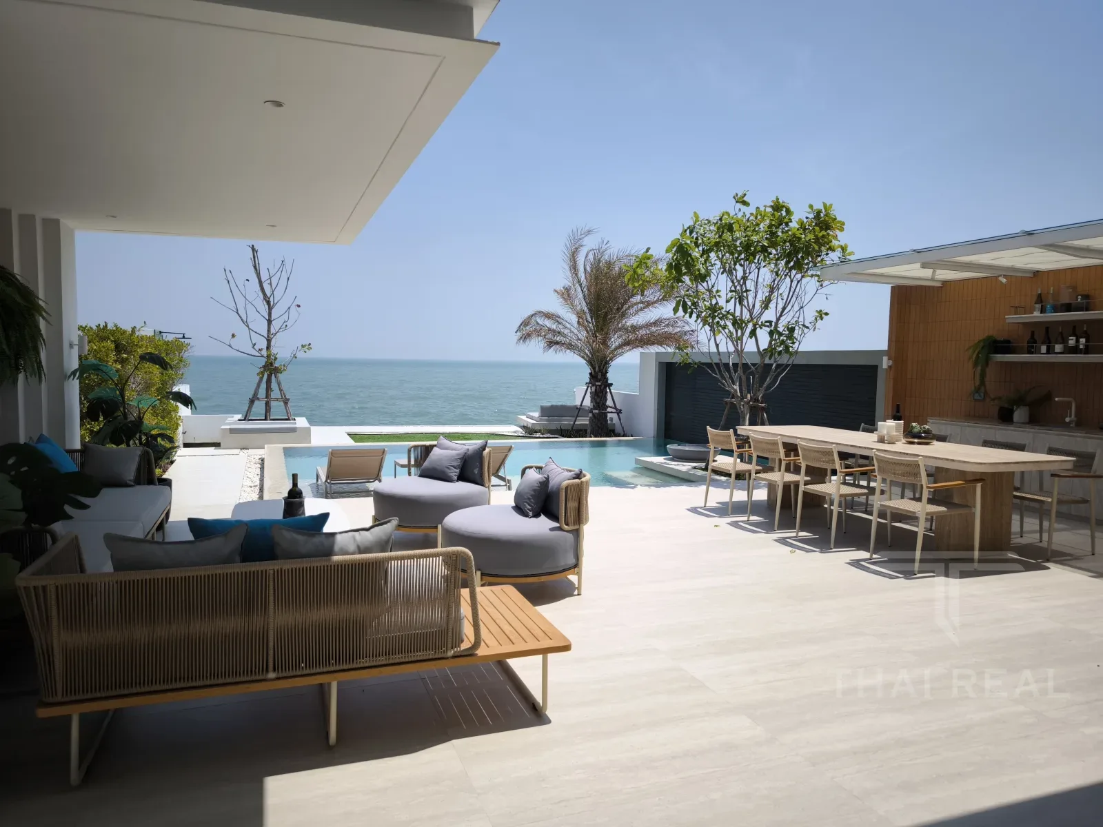 Villa with Private Beach – photo 33