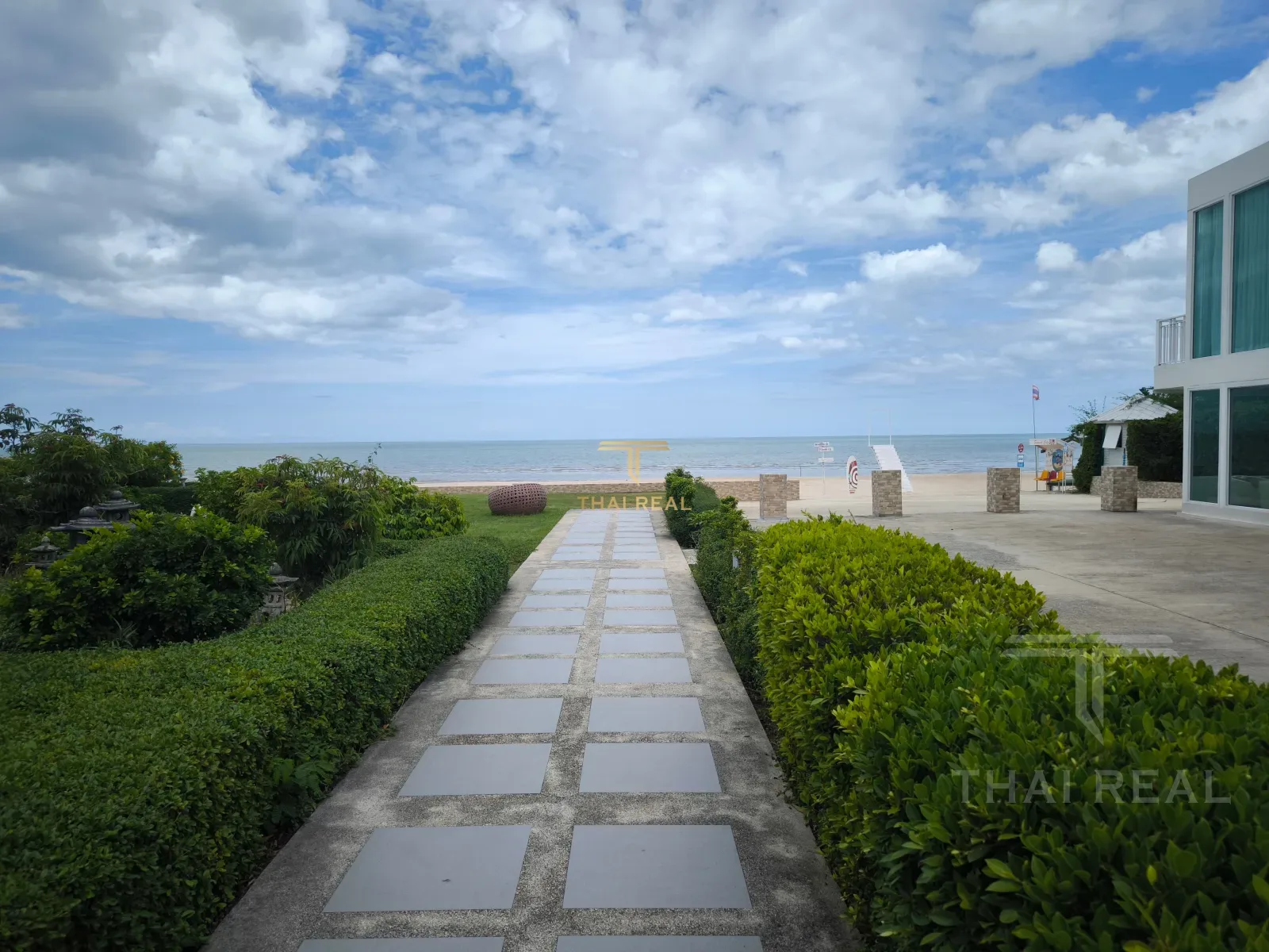 Seaside City Apartment – photo 8