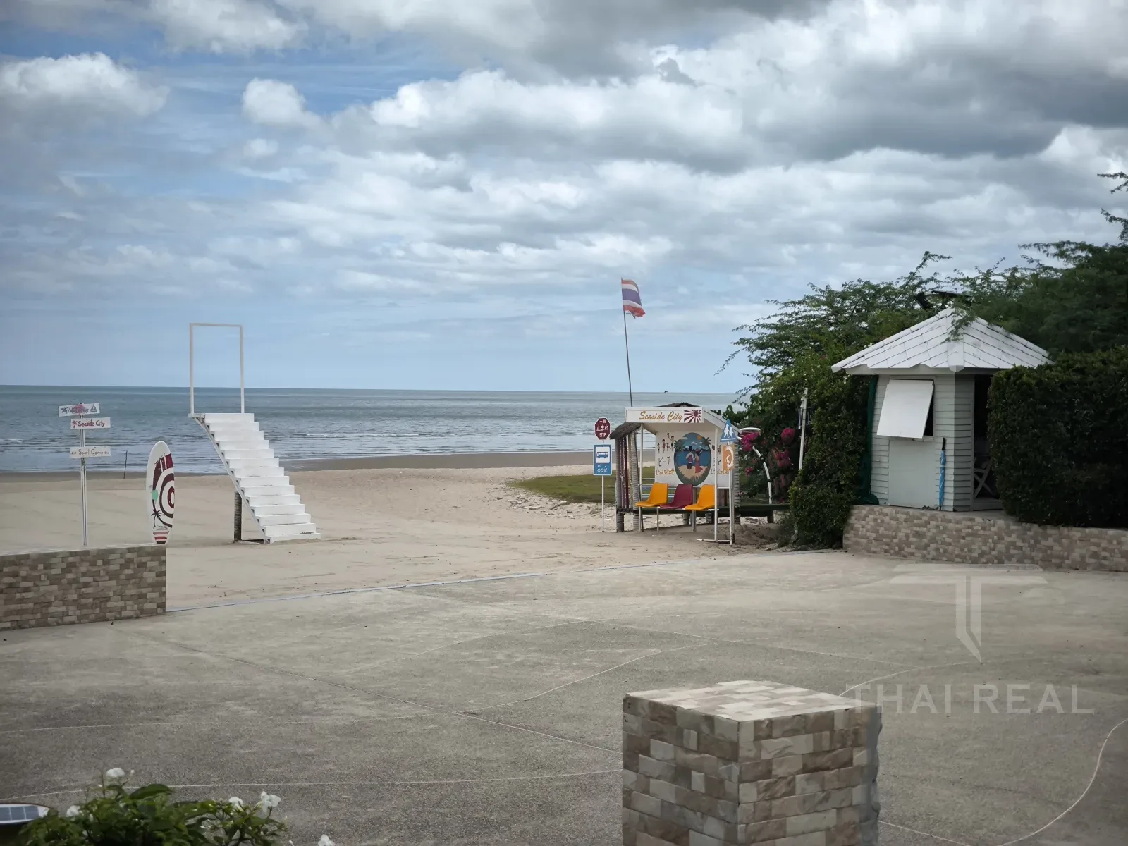 Seaside City Apartment – photo 13
