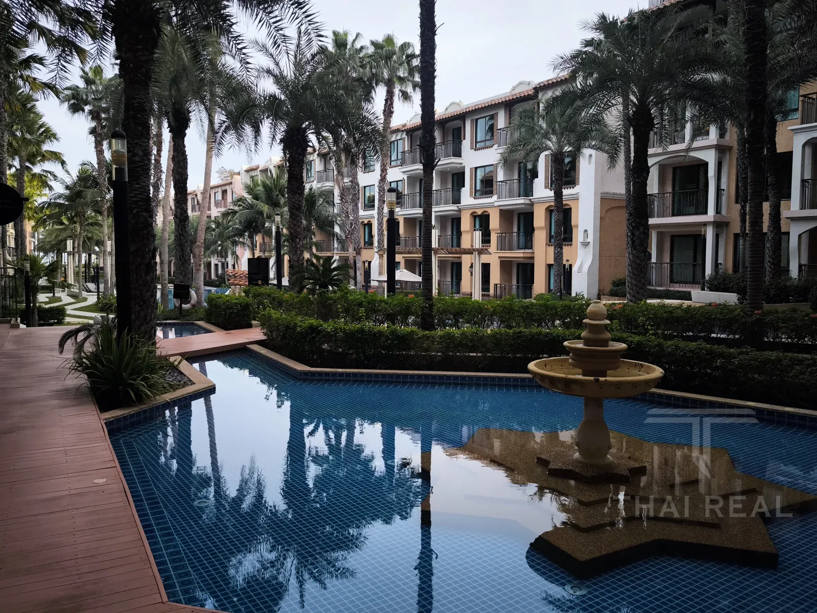 Q Seaside Beachfront Condo – photo 8