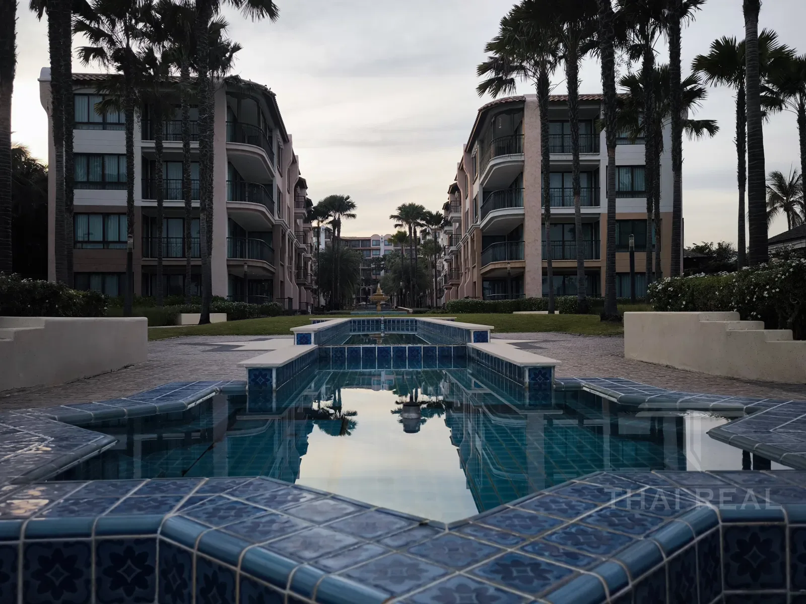 Q Seaside Beachfront Condo – photo 11