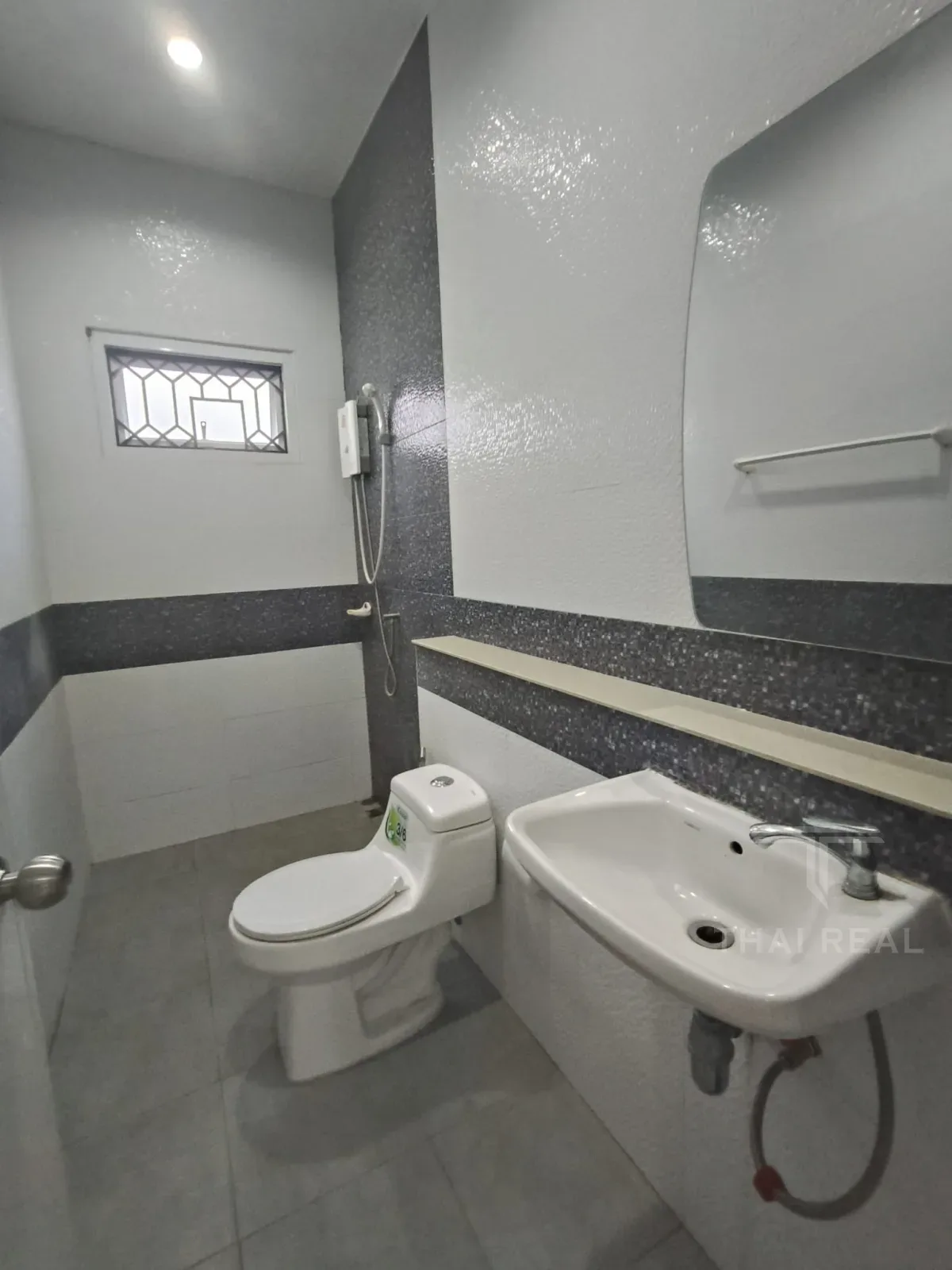 Cozy Family House, Sam Phraya – photo 13