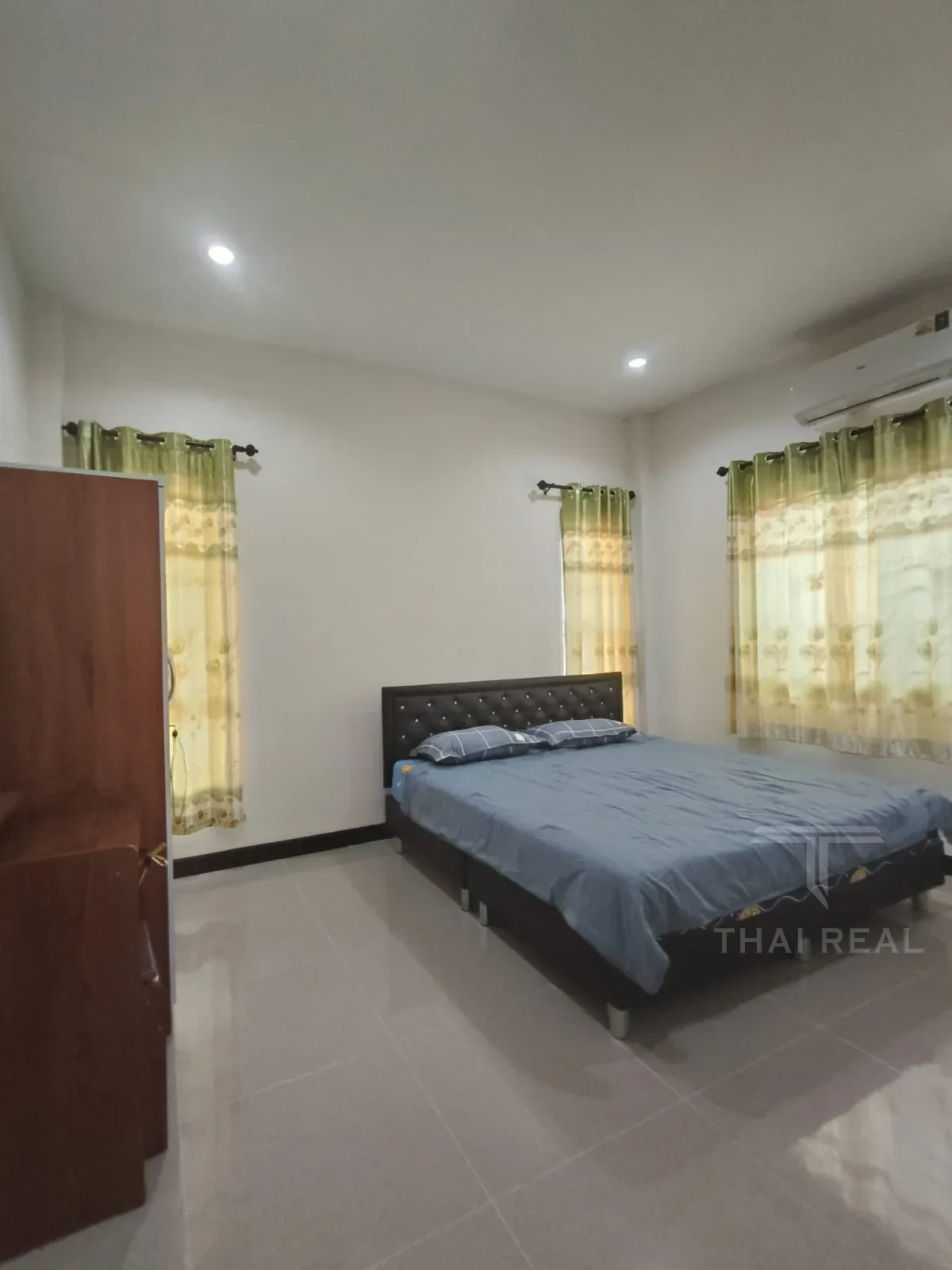 Family House, Sam Phraya – photo 12