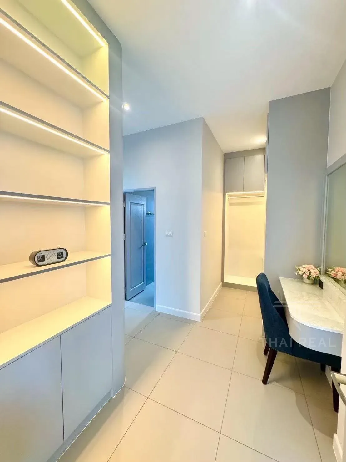 FullRich 3-Bed House with Facilities – photo 8