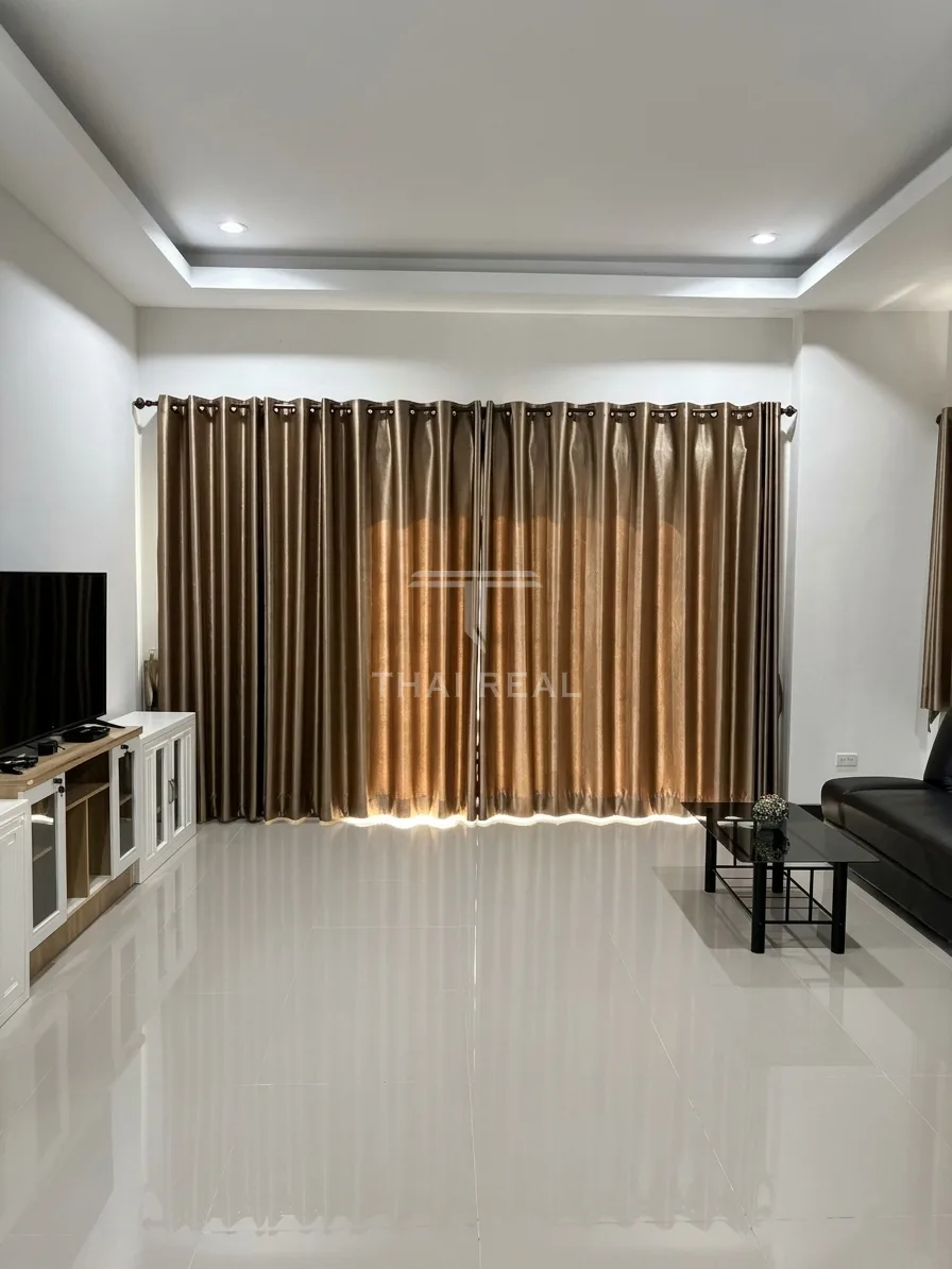 บ้านหัวมุม 3 ห้องนอน พร้อมเฟอร์นิเจอร์ - Rom Yen Village – photo 9