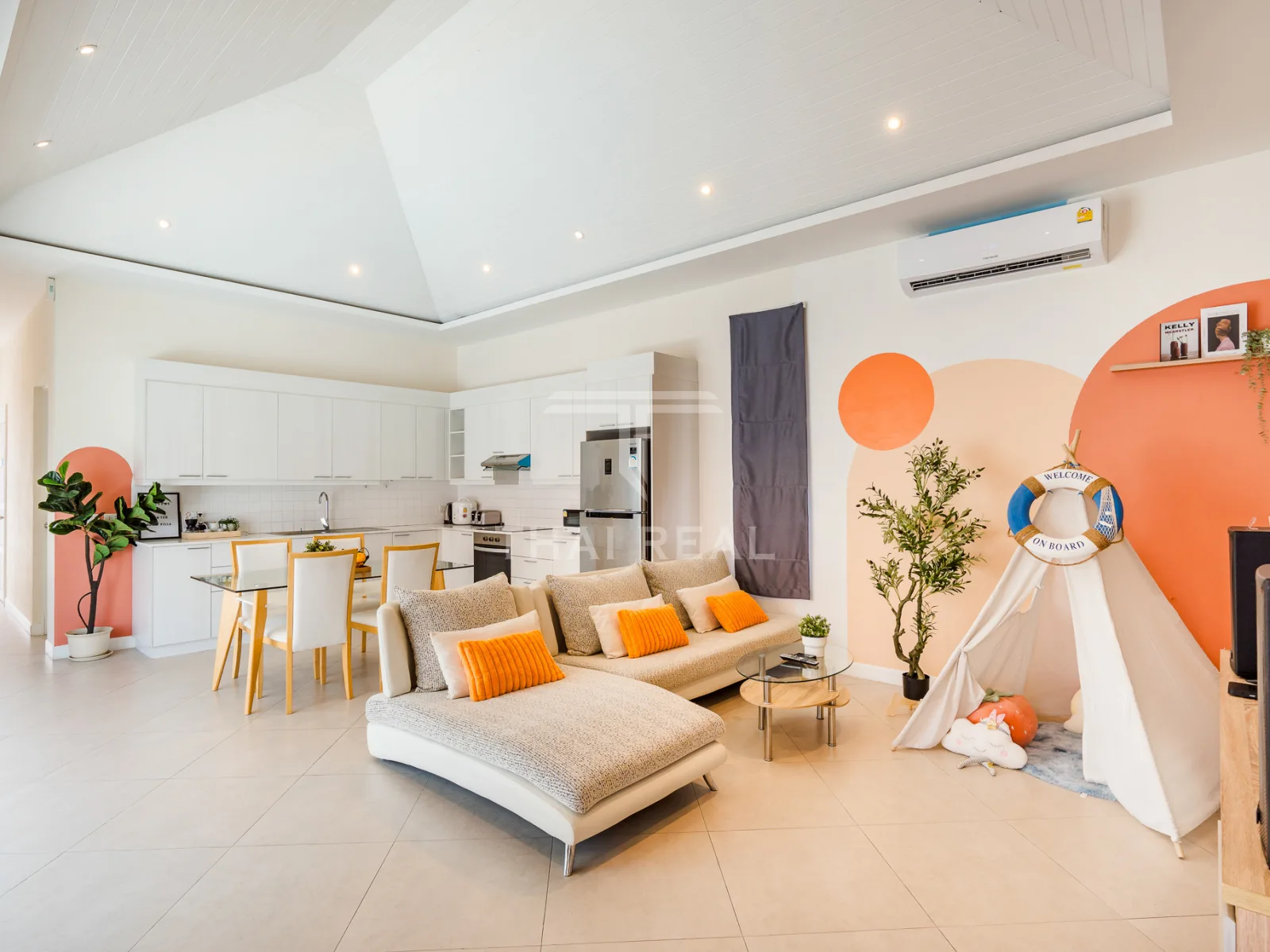 Detached House – photo 2