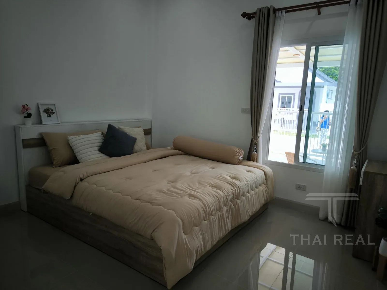 บ้านพร้อมศักยภาพเชิงพาณิชย์ – photo 9