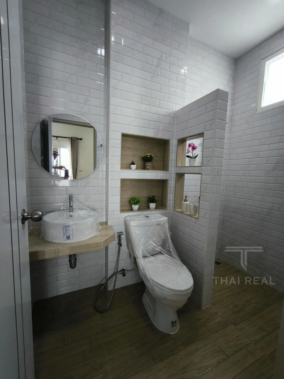 บ้านพร้อมศักยภาพเชิงพาณิชย์ – photo 17