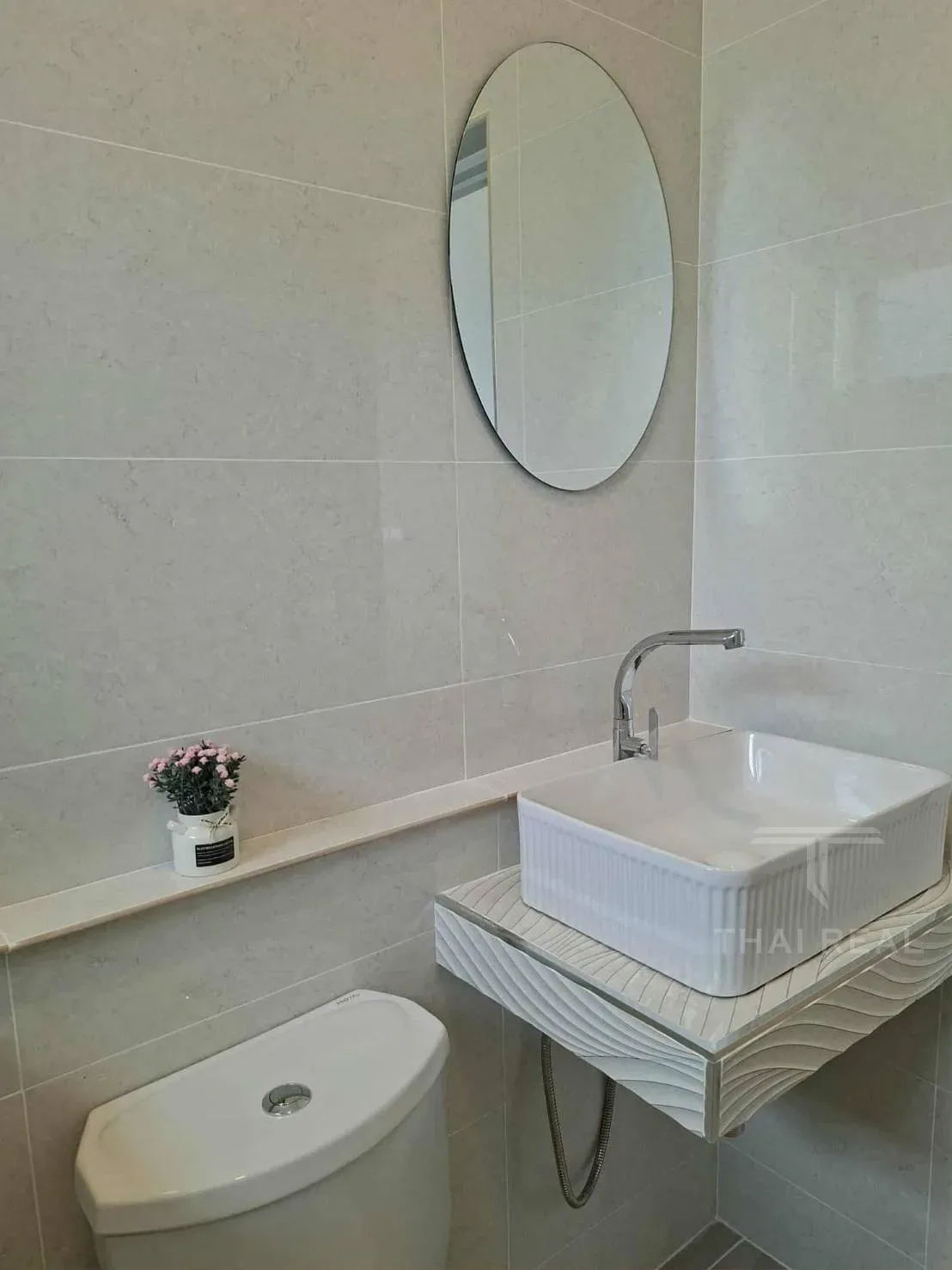 Modern Detached House – photo 16