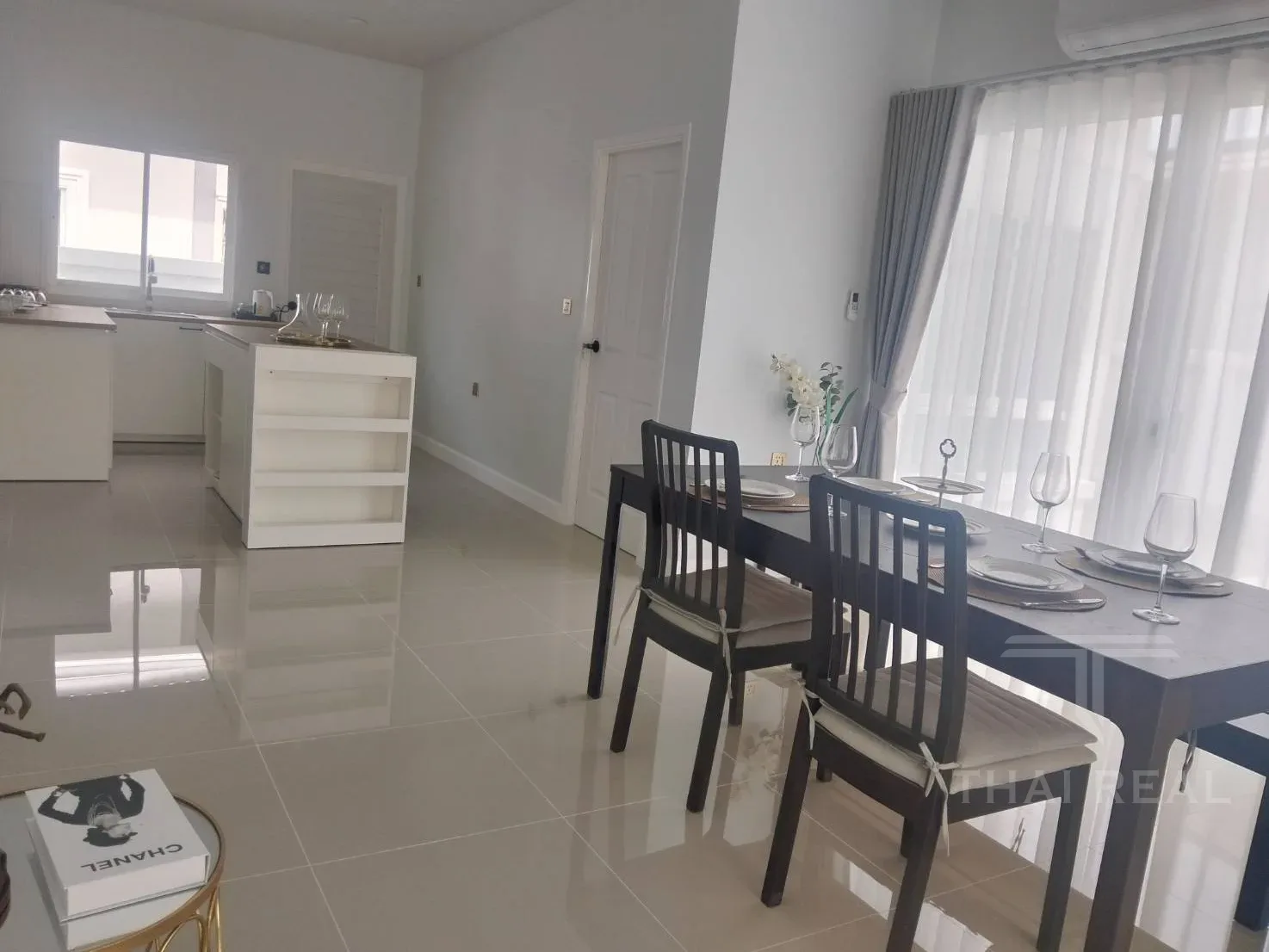 Pinnacle House – photo 12