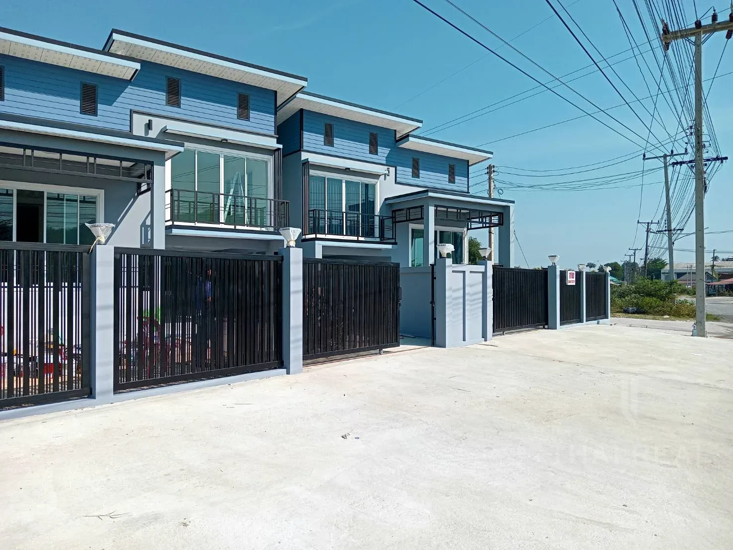 Modern Two-Storey House