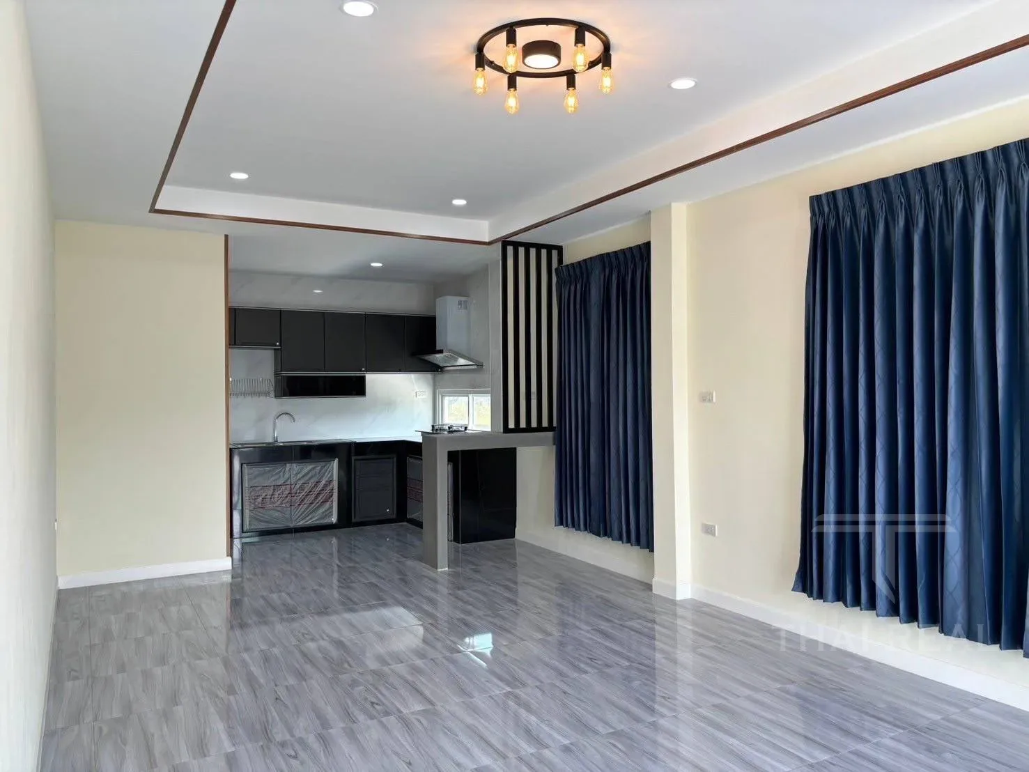 Modern Two-Storey House – photo 8