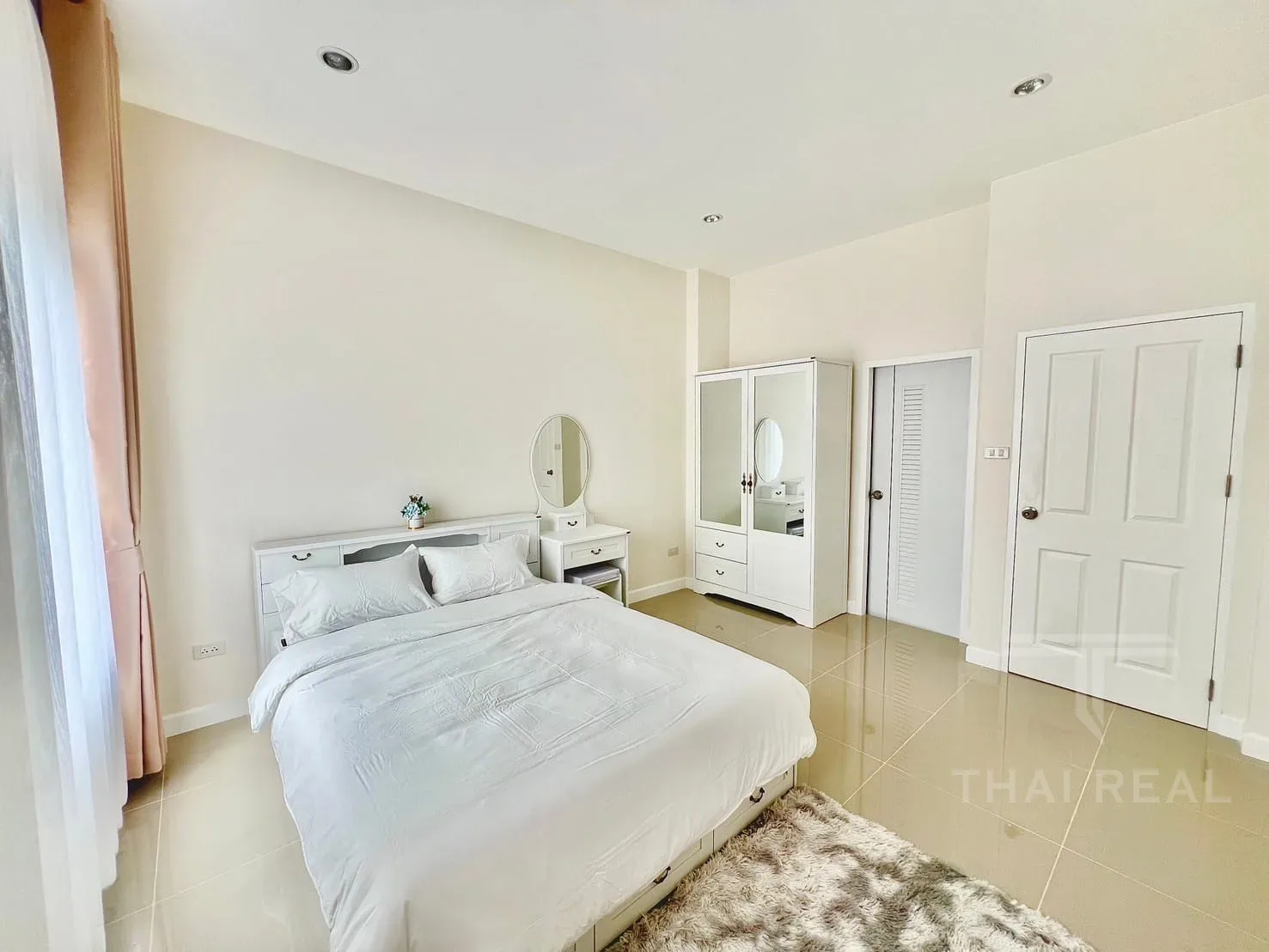 Cozy Furnished House – photo 8
