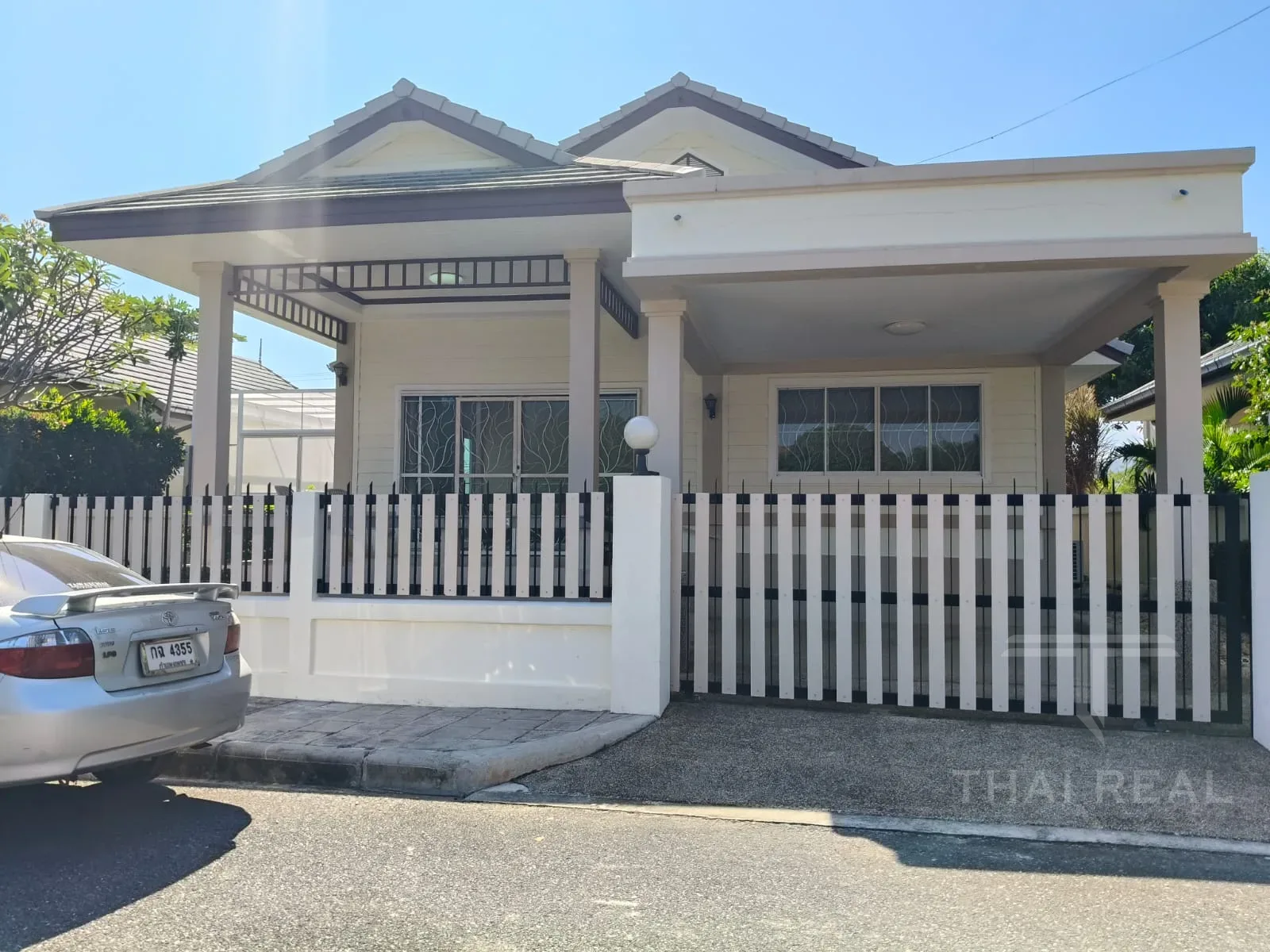 Pet-Friendly Pool Villa