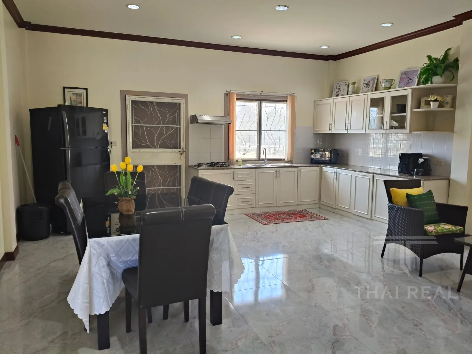 Pet-Friendly Pool Villa – photo 5