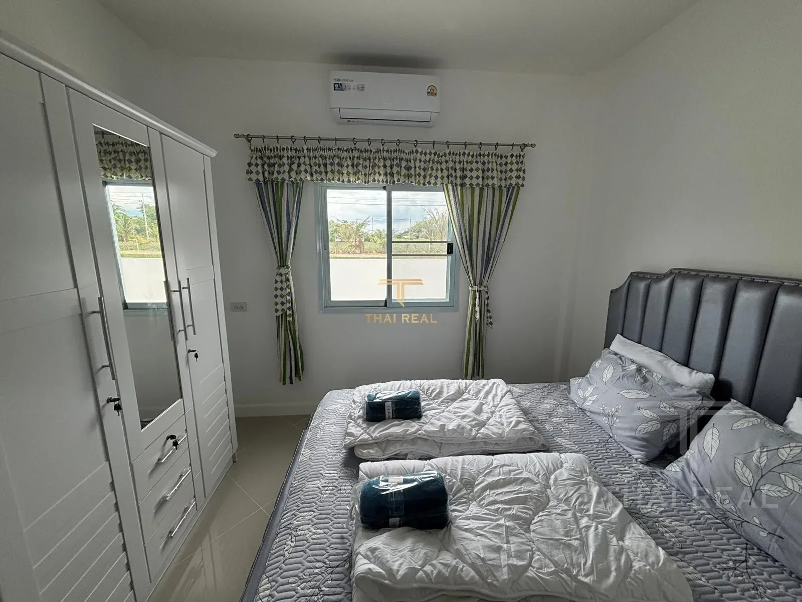 Family House – photo 9