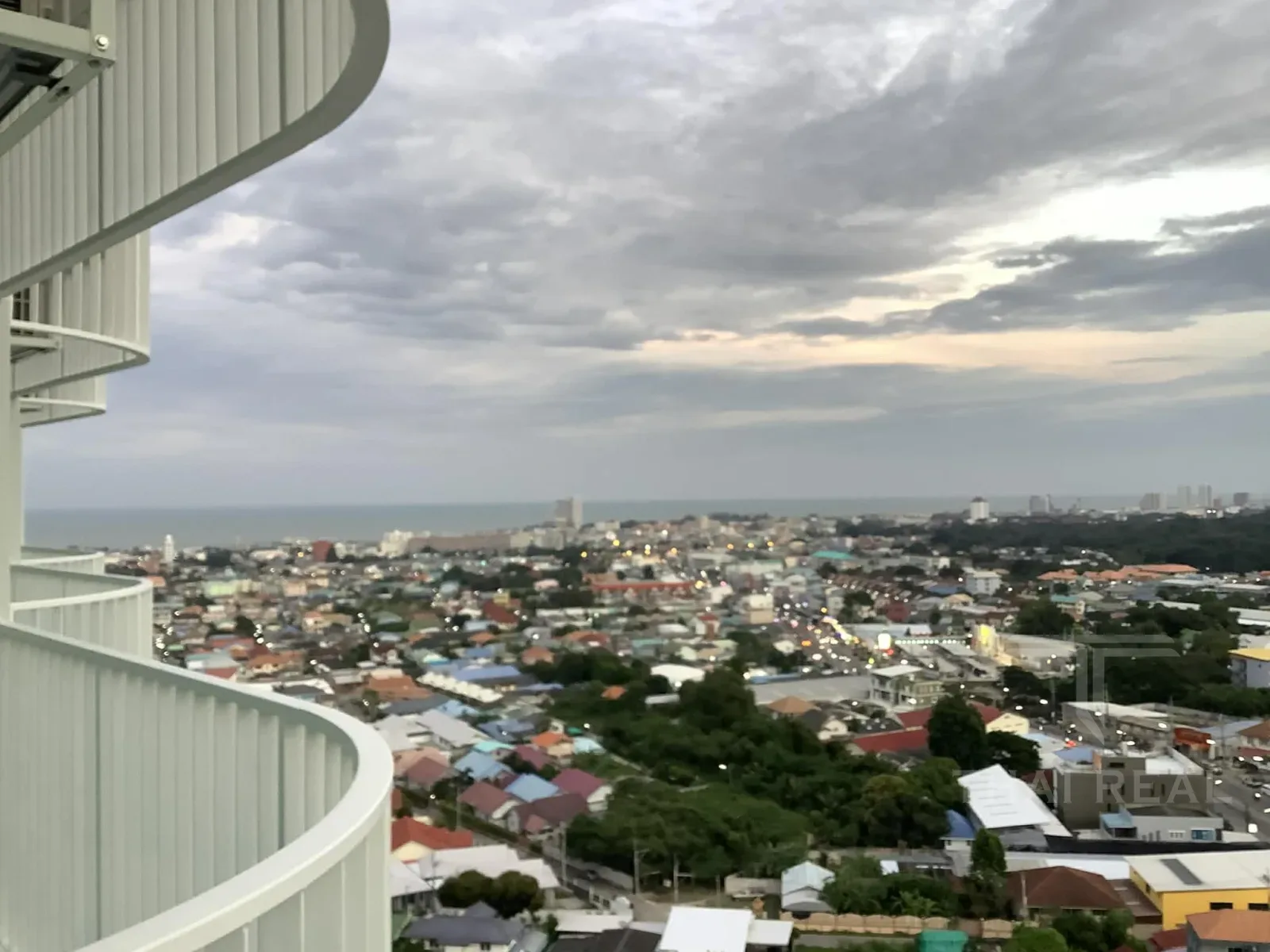 Supalai Blue Whale Sea-View Condo – photo 9