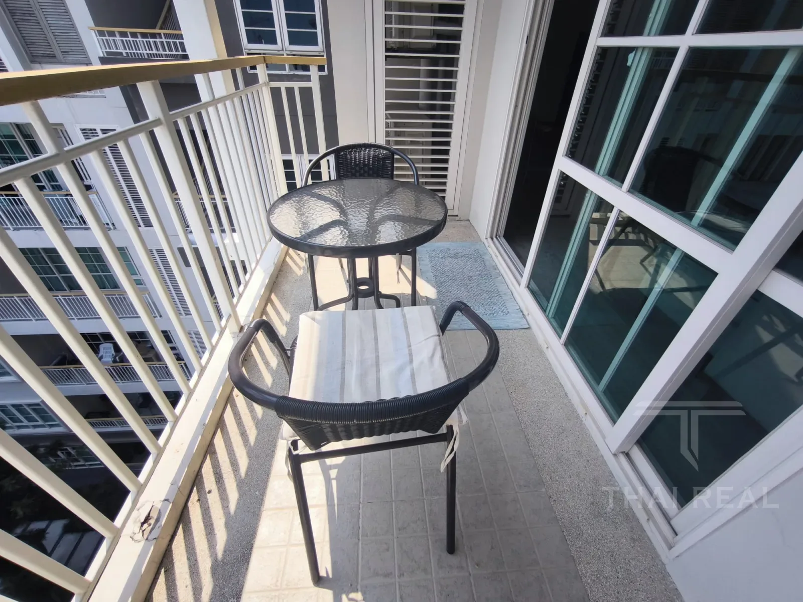 Autumn Mountain-View Condo – photo 19