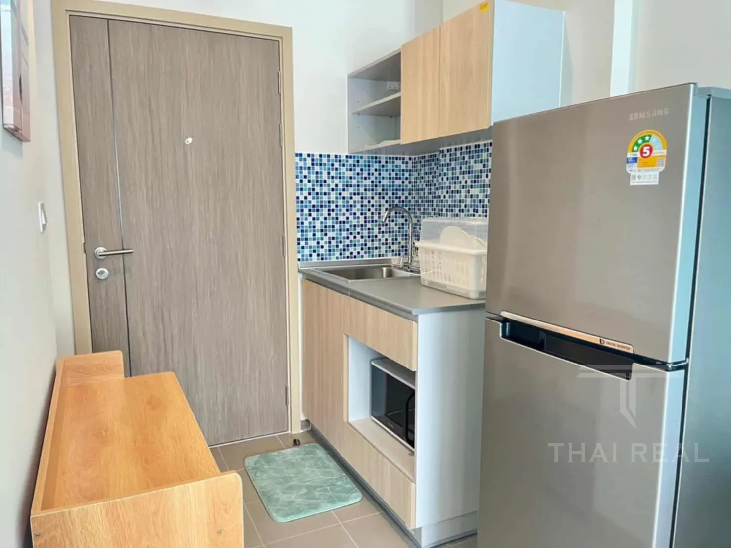 Pool-View Condo near Bluport – photo 4