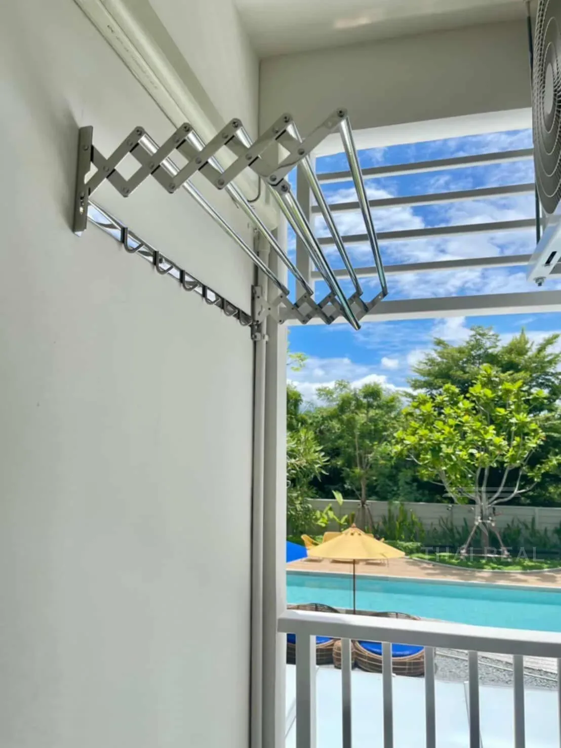 Pool-View Condo near Bluport – photo 6