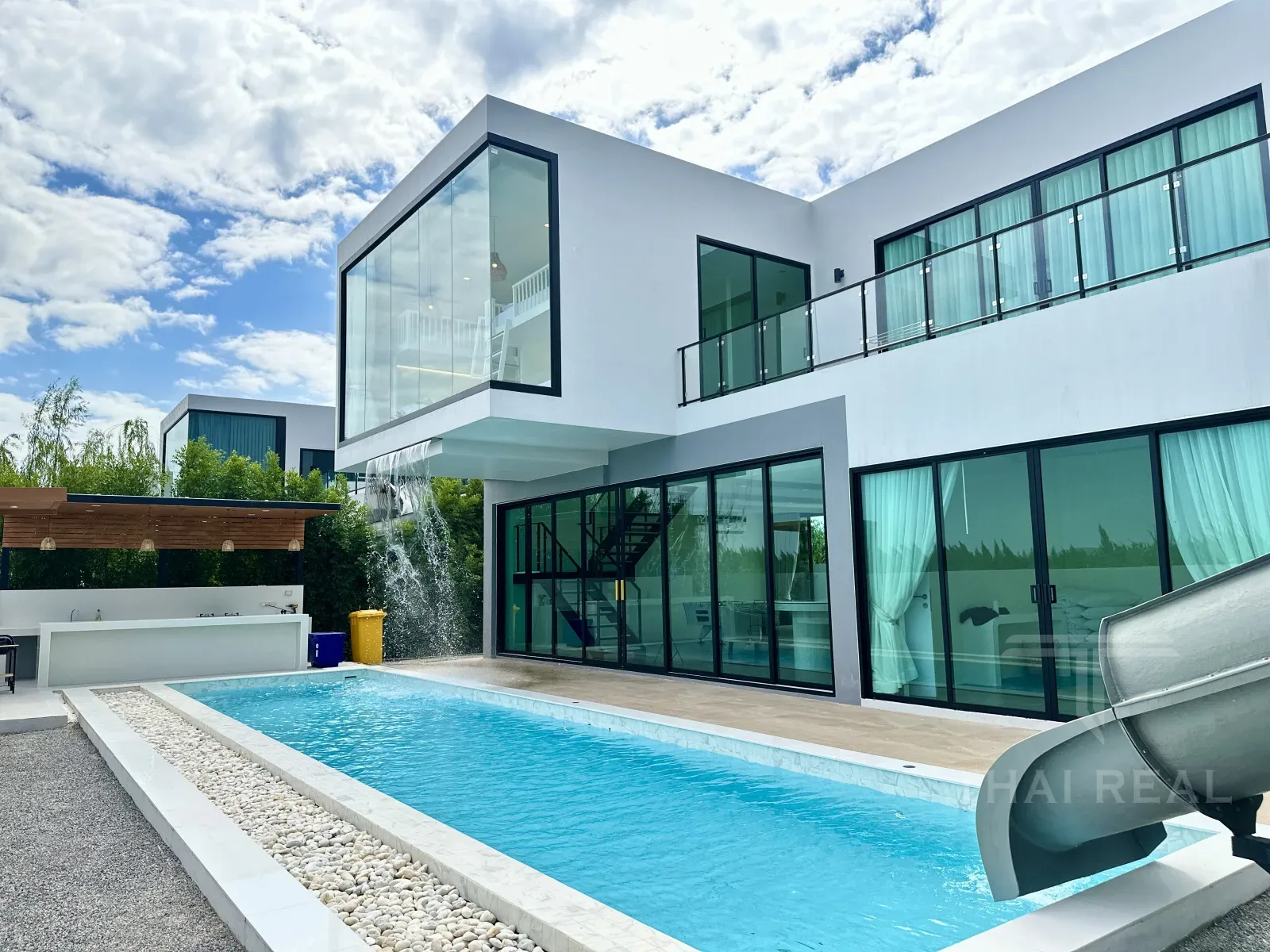 Le Leaf Valley Pool Villa