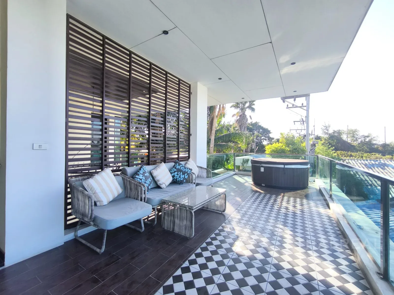 Designer Luxury Pool Villa – photo 16