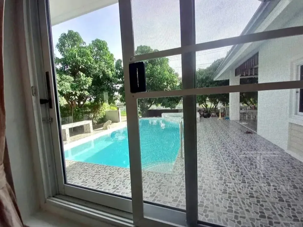 Detached Pool House – photo 20