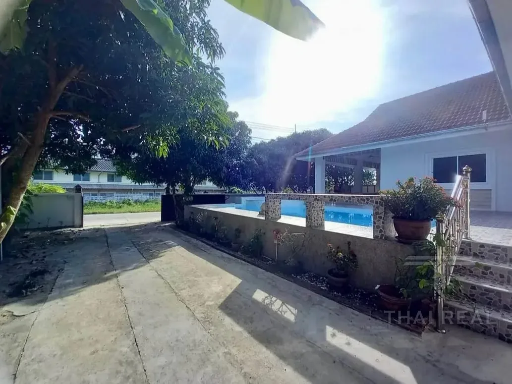 Detached Pool House – photo 22