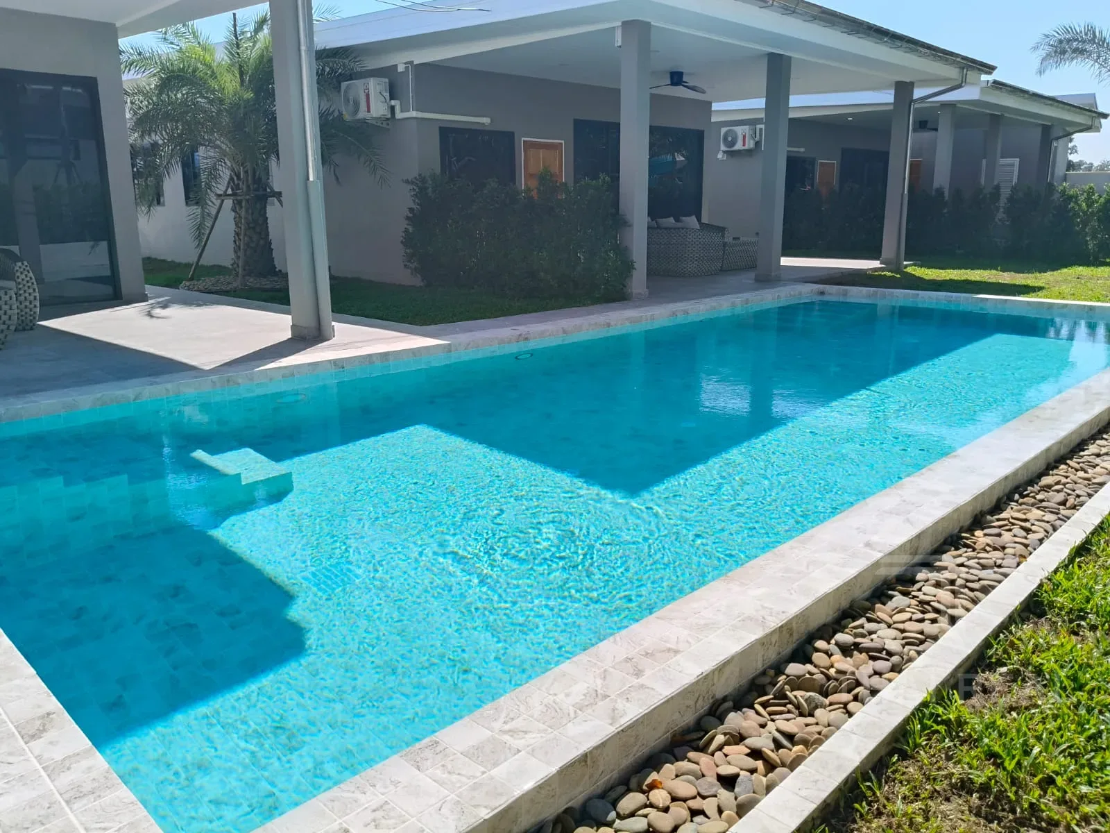 Mountain-View Pool Villa