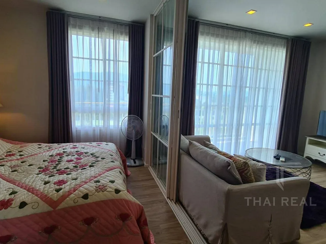 Autumn 7th-Floor Mountain-View Condo – photo 5