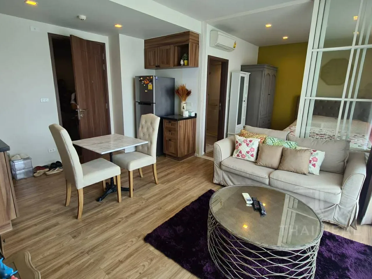 Autumn 7th-Floor Mountain-View Condo – photo 9