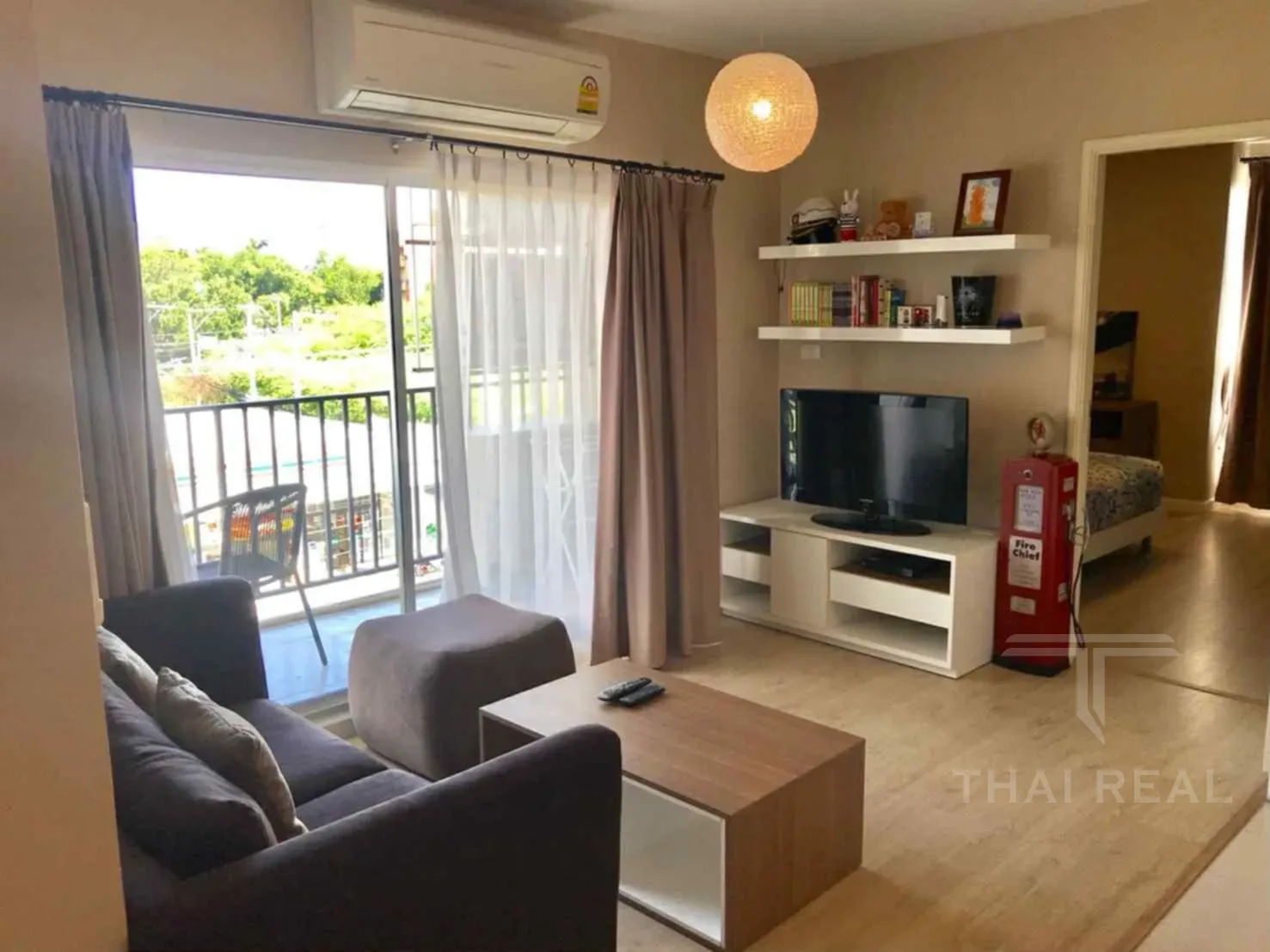 Autumn 7th-Floor Mountain-View Condo – photo 11