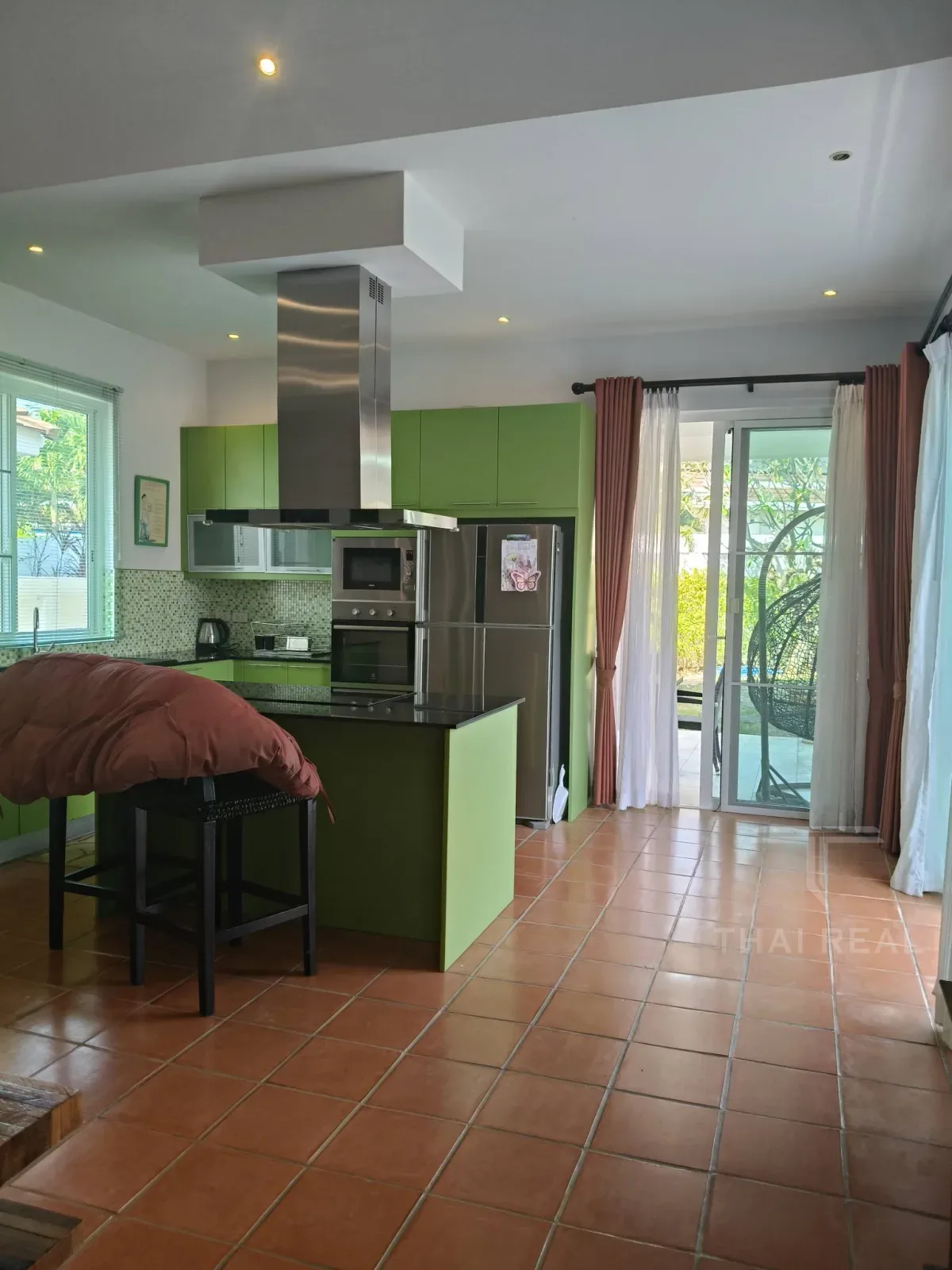 Mountain-View Pool Villa – photo 3