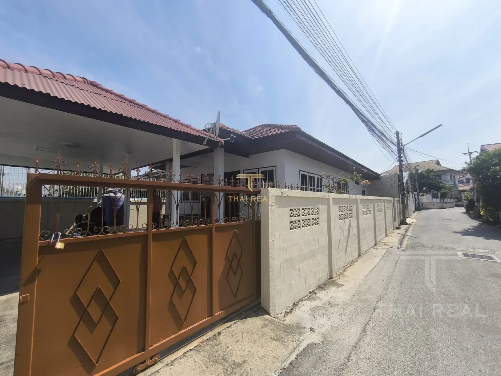 Family House near the Town Centre – photo 14