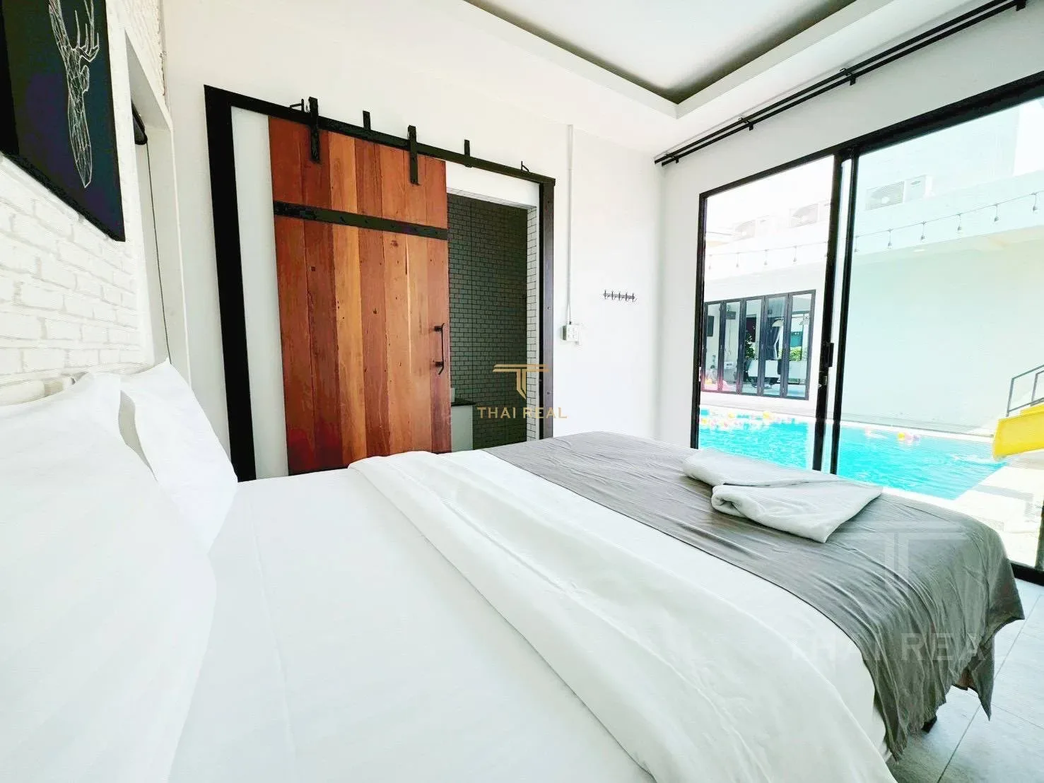 V1 Pool Villa – photo 11