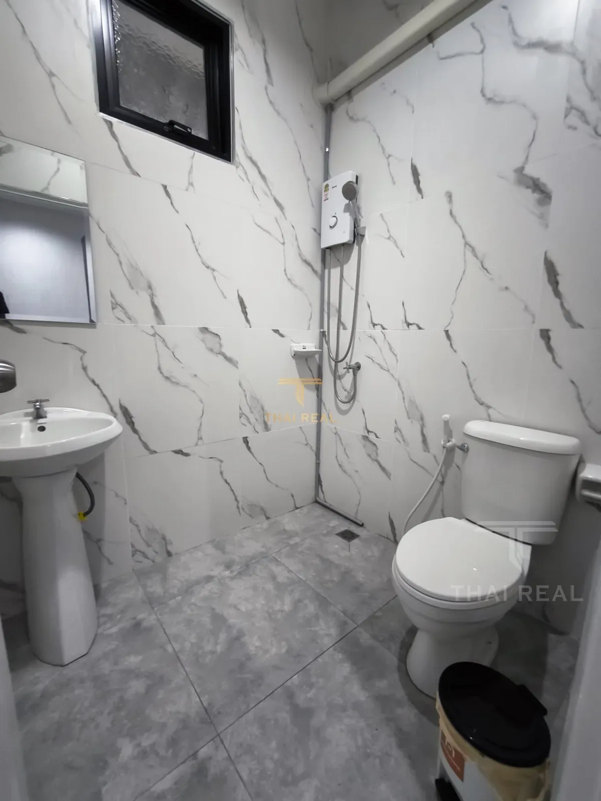 Modern Furnished House – photo 21