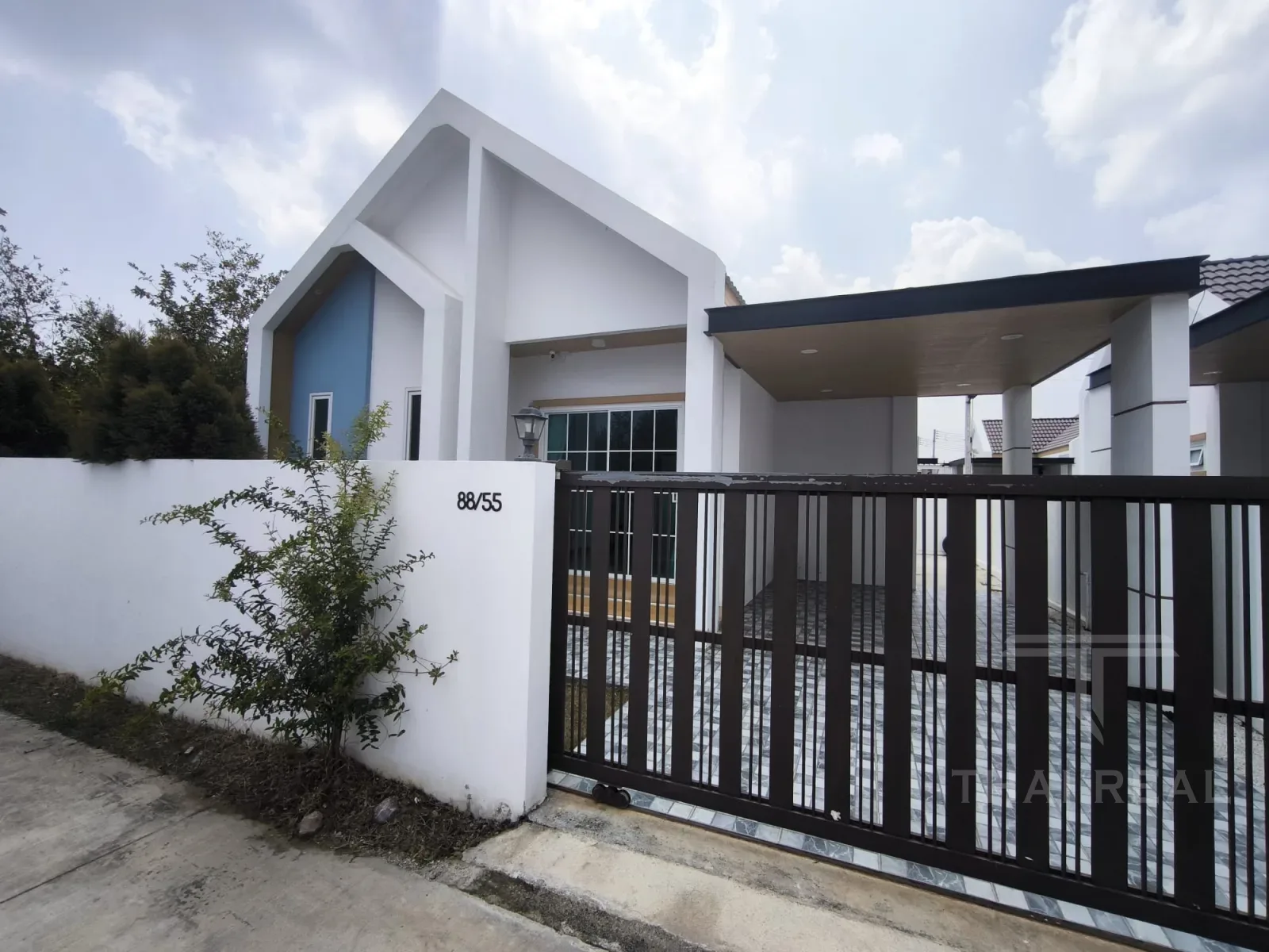 New Unfurnished House – photo 2