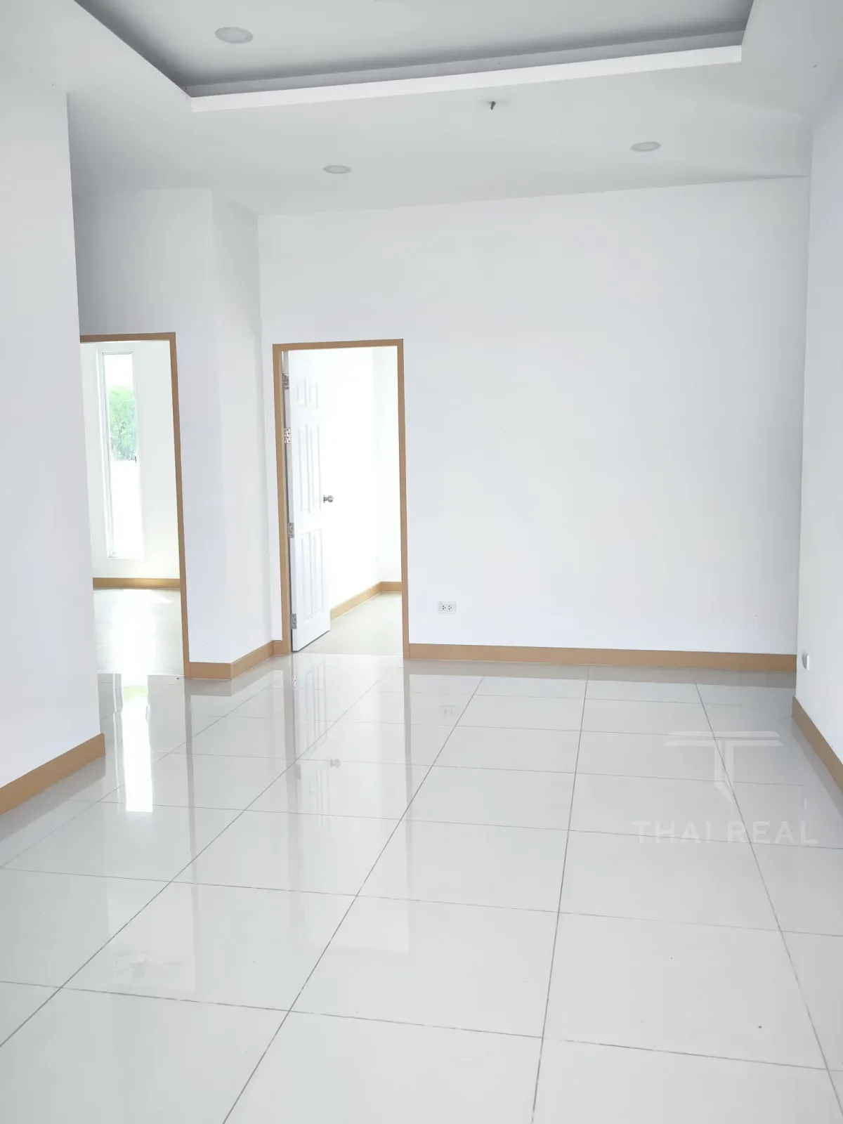 New Unfurnished House – photo 8