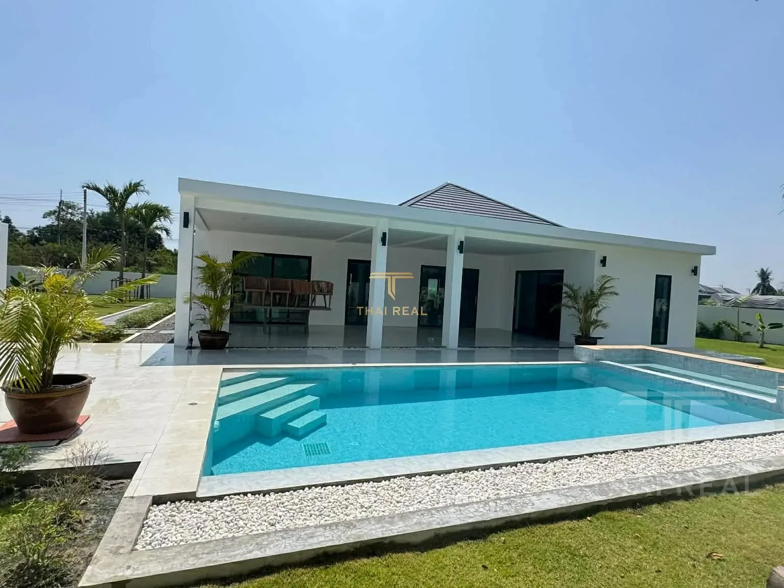 New Pool Villa with Jacuzzi