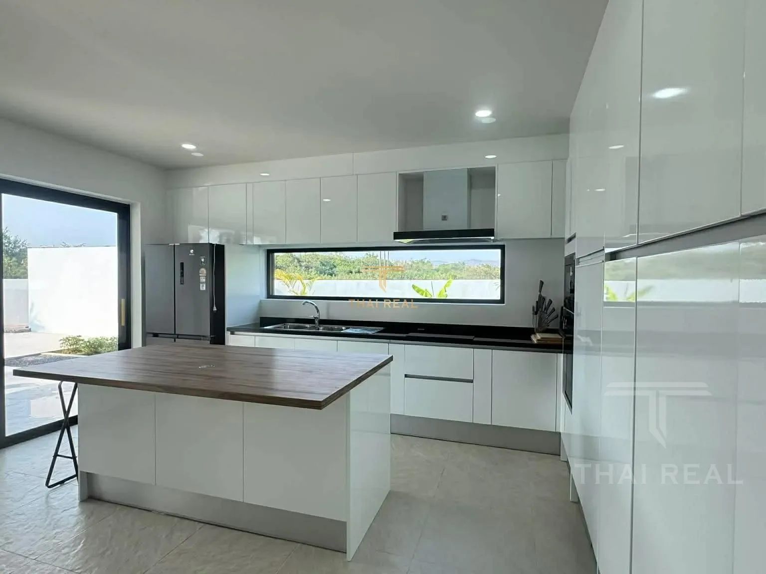 New Pool Villa with Jacuzzi for Sale – photo 6