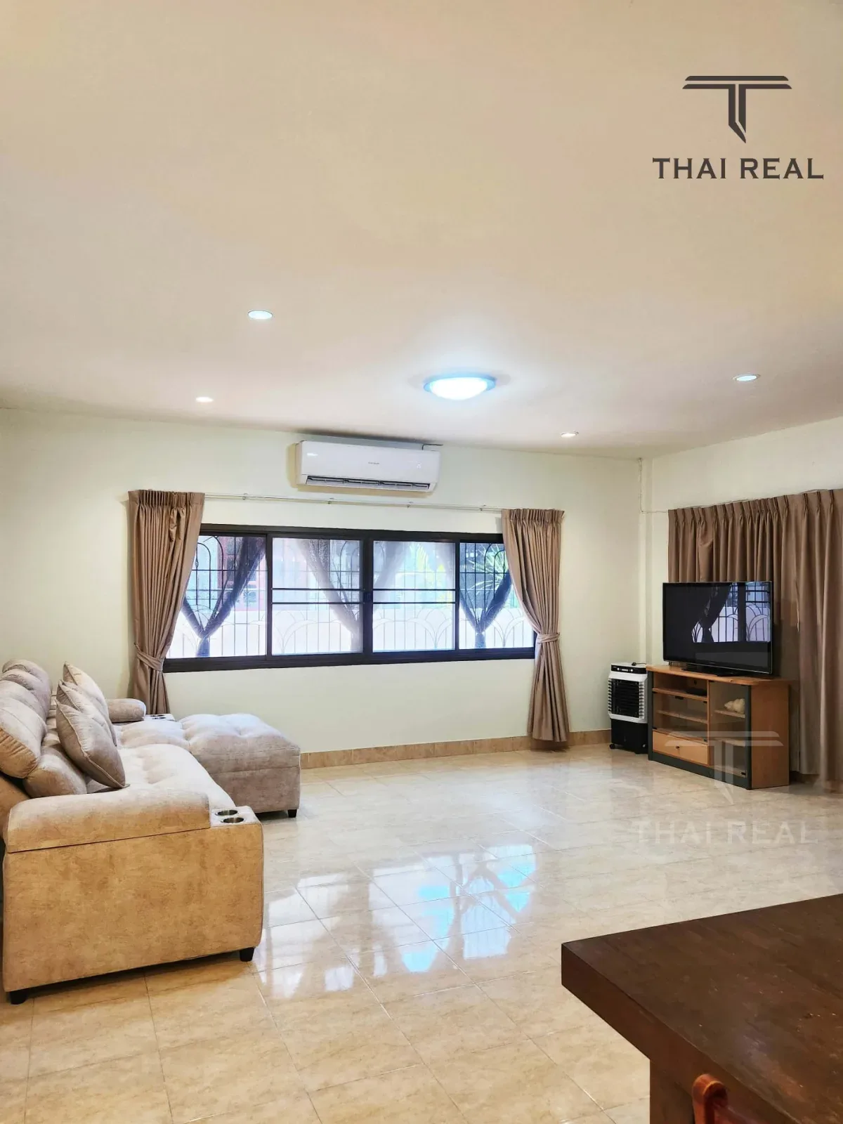 Beachside House near Sea Cret Resort – photo 4