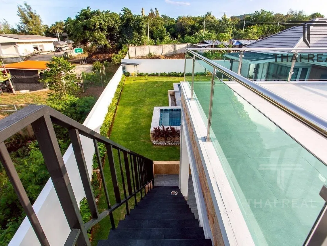 Luxury 3-Bed Saltwater Pool Villa – photo 18