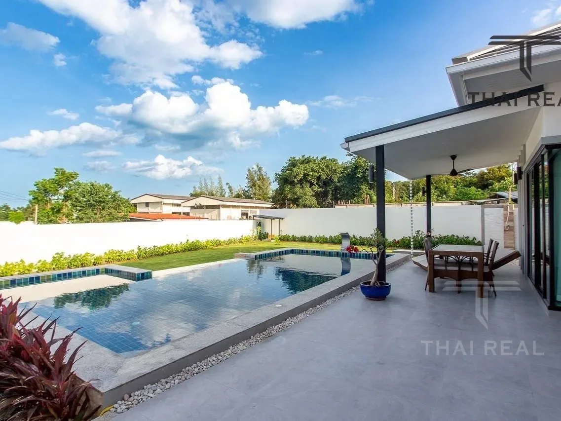 Luxury 3-Bed Saltwater Pool Villa – photo 6