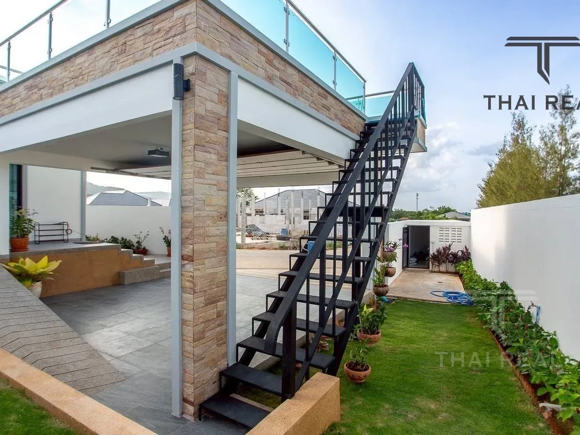 Luxury 3-Bed Saltwater Pool Villa – photo 24