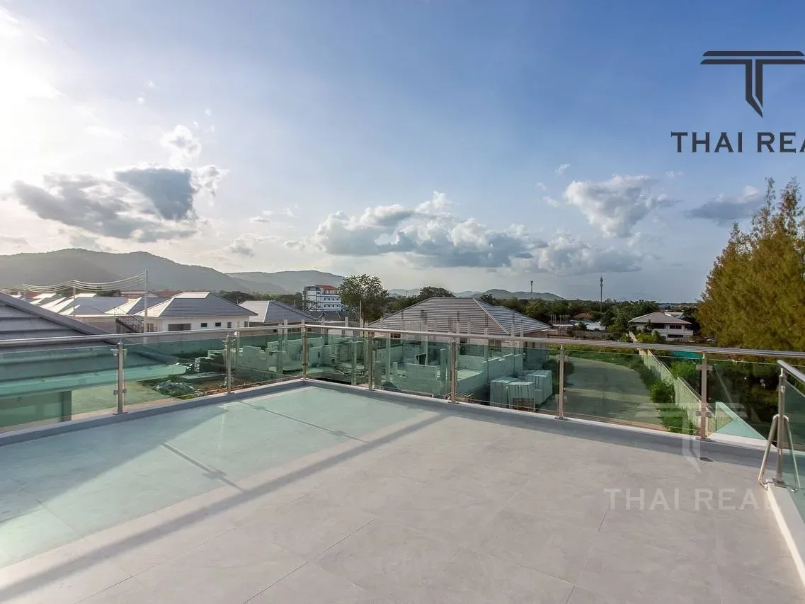 Luxury 3-Bed Saltwater Pool Villa – photo 25