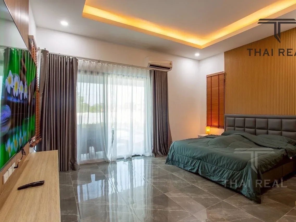 Luxury 3-Bed Saltwater Pool Villa – photo 14