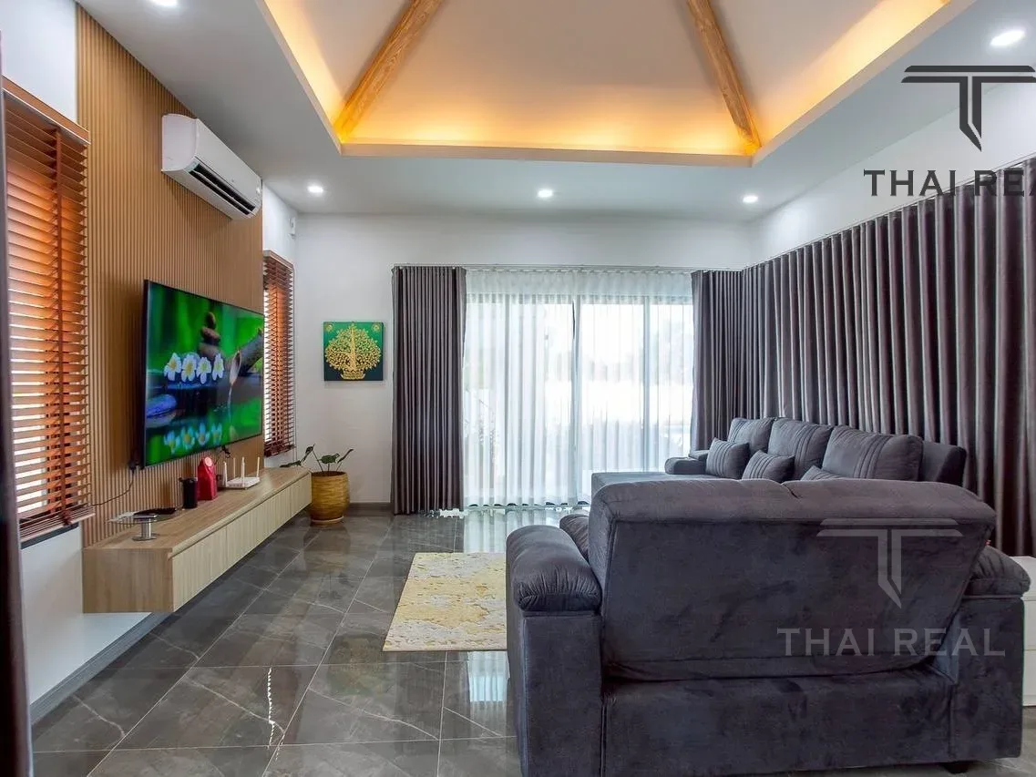 Luxury 3-Bed Saltwater Pool Villa – photo 8