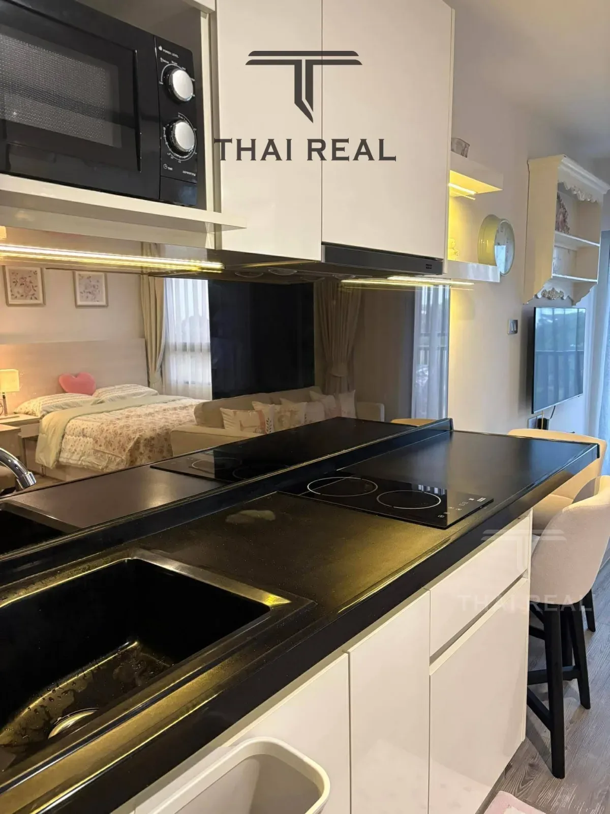 Upgraded 1-Bed Condo at Dcondo D2 – photo 4