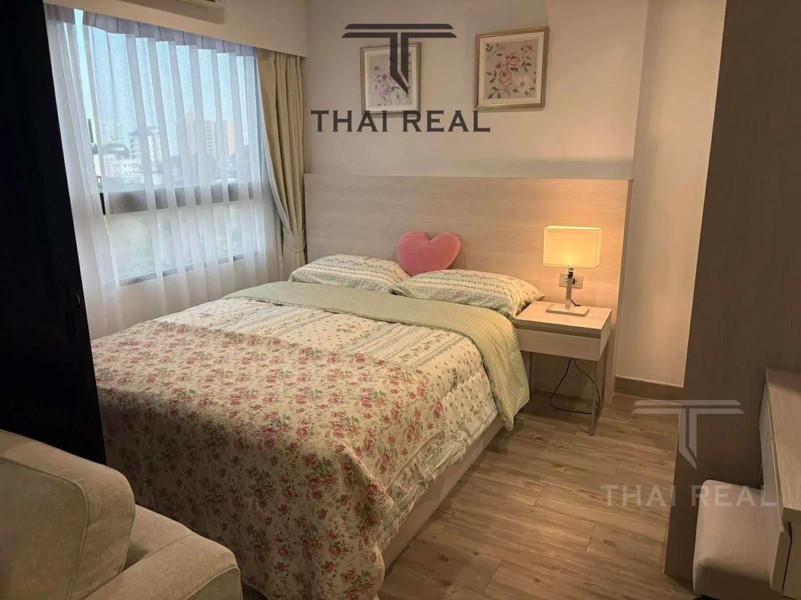 Upgraded 1-Bed Condo at Dcondo D2